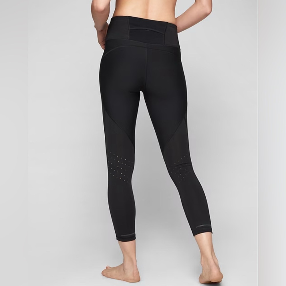 Athleta Stealth Trucool 7/8 Tight-Black-Size Small